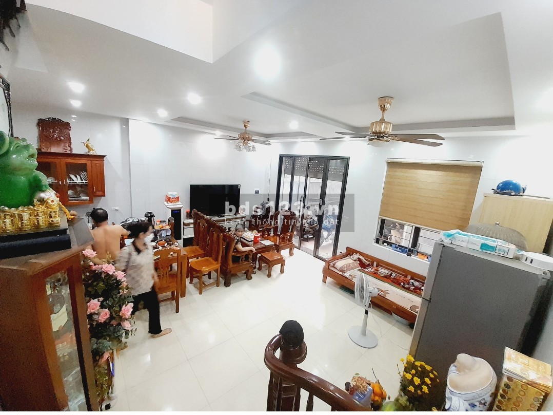 Bán nhà 5 tầng Hồng Tiến - Long Biên - Hà Nội diện tích - 39m2