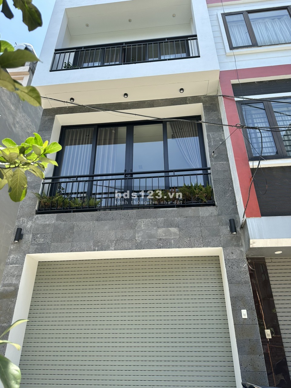 Bán nhà Đàm Quang Trung, nhà mới full nội thất sang xịn mịn, thang máy vào ở luôn. Giá 6,7 tỷ