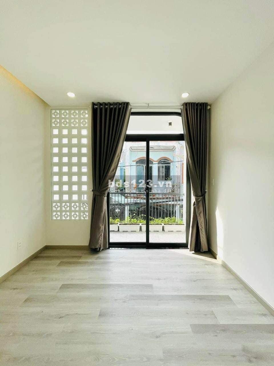 Nhà đẹp giá tốt - Hẻm xe tải - 40M2 - Gần Emart Gò Vấp - Nhỉnh 3 tỷ