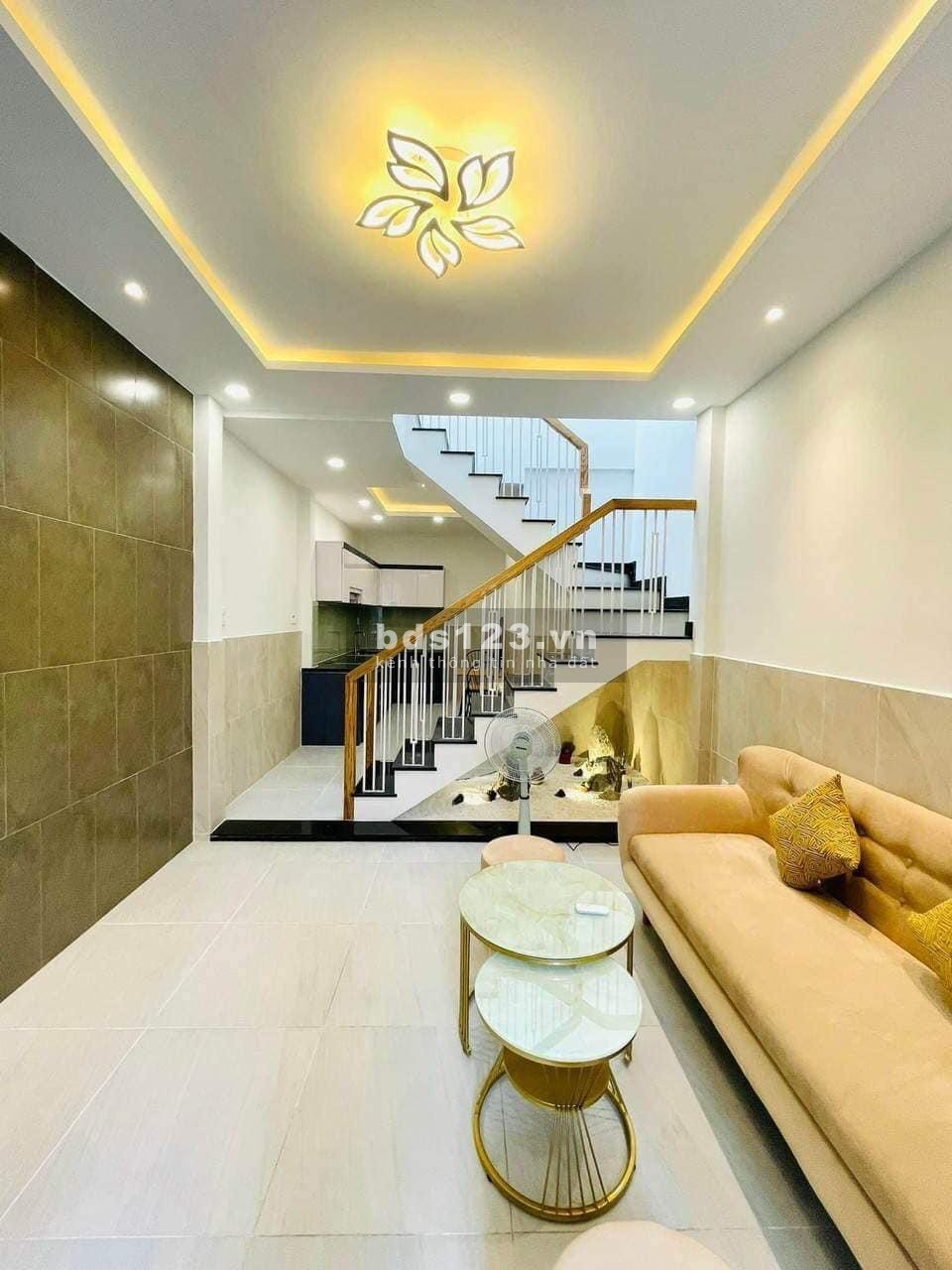 Nhà đẹp giá tốt - Hẻm xe tải - 40M2 - Gần Emart Gò Vấp - Nhỉnh 3 tỷ