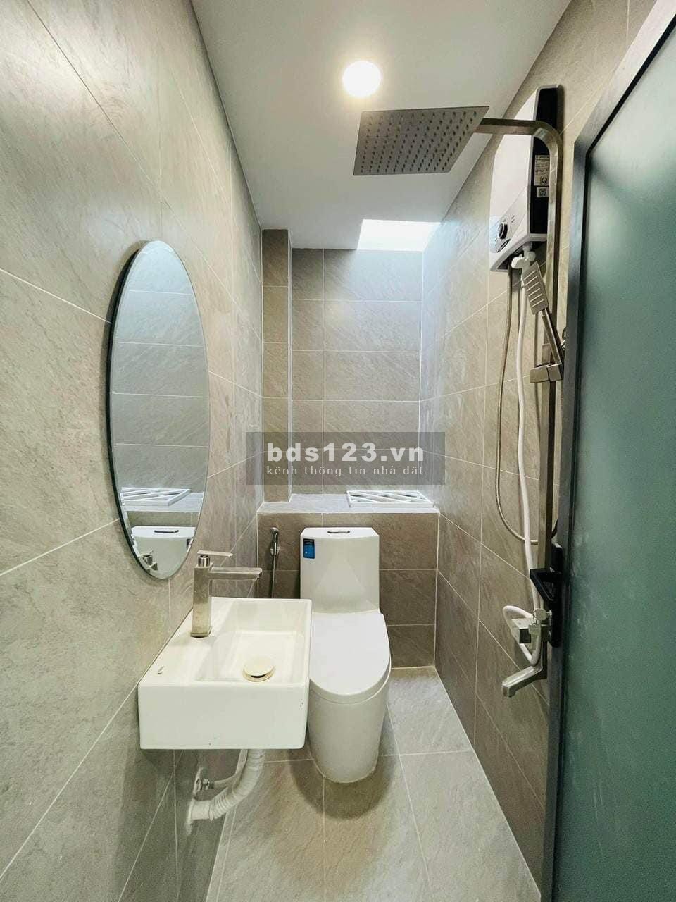 Nhà đẹp giá tốt - Hẻm xe tải - 40M2 - Gần Emart Gò Vấp - Nhỉnh 3 tỷ