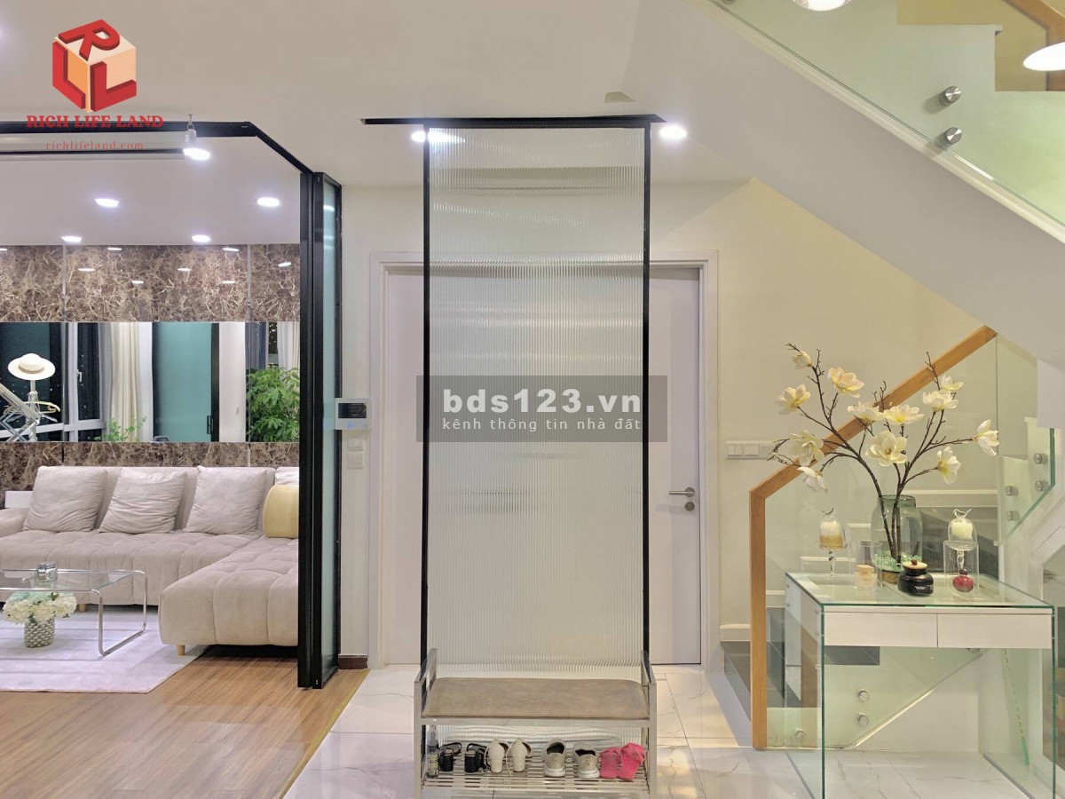 Bán căn hộ siêu sang ESTELLA HEIGHTS full nội thất với giá 12 tỷ 8 bao thuế phí.