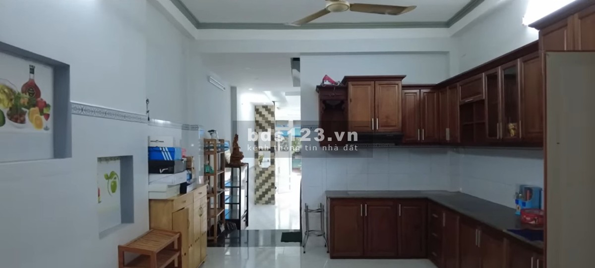 Chính chủ cần bán nhà mặt tiền Đường 23, Phường 10, Quận 6 - 15 Tỷ TL