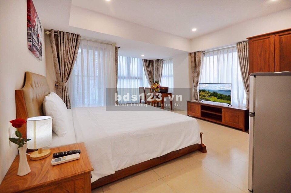 Cho thuê nguyên toà 20 căn hộ view biển đường Hùng Vương Nha Trang