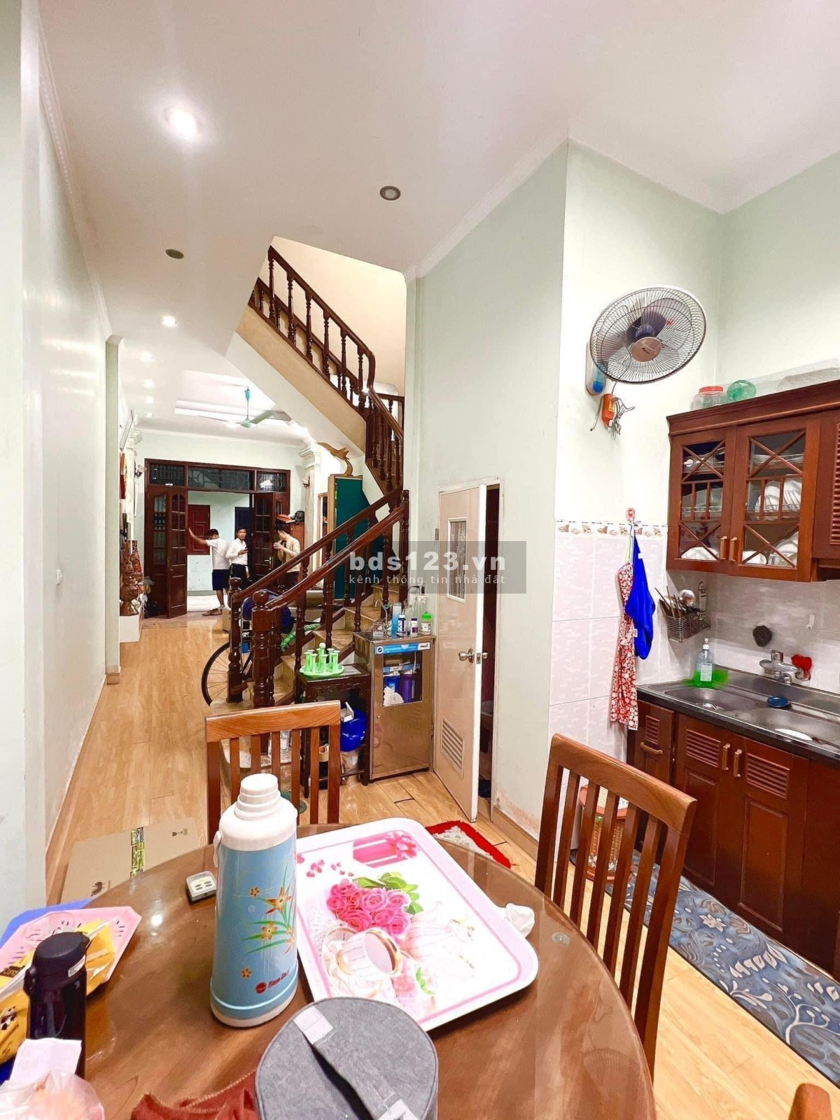 Cần bán nhà mặt phố Trần Cung, Cầu Giấy, 45m2, 4 tầng