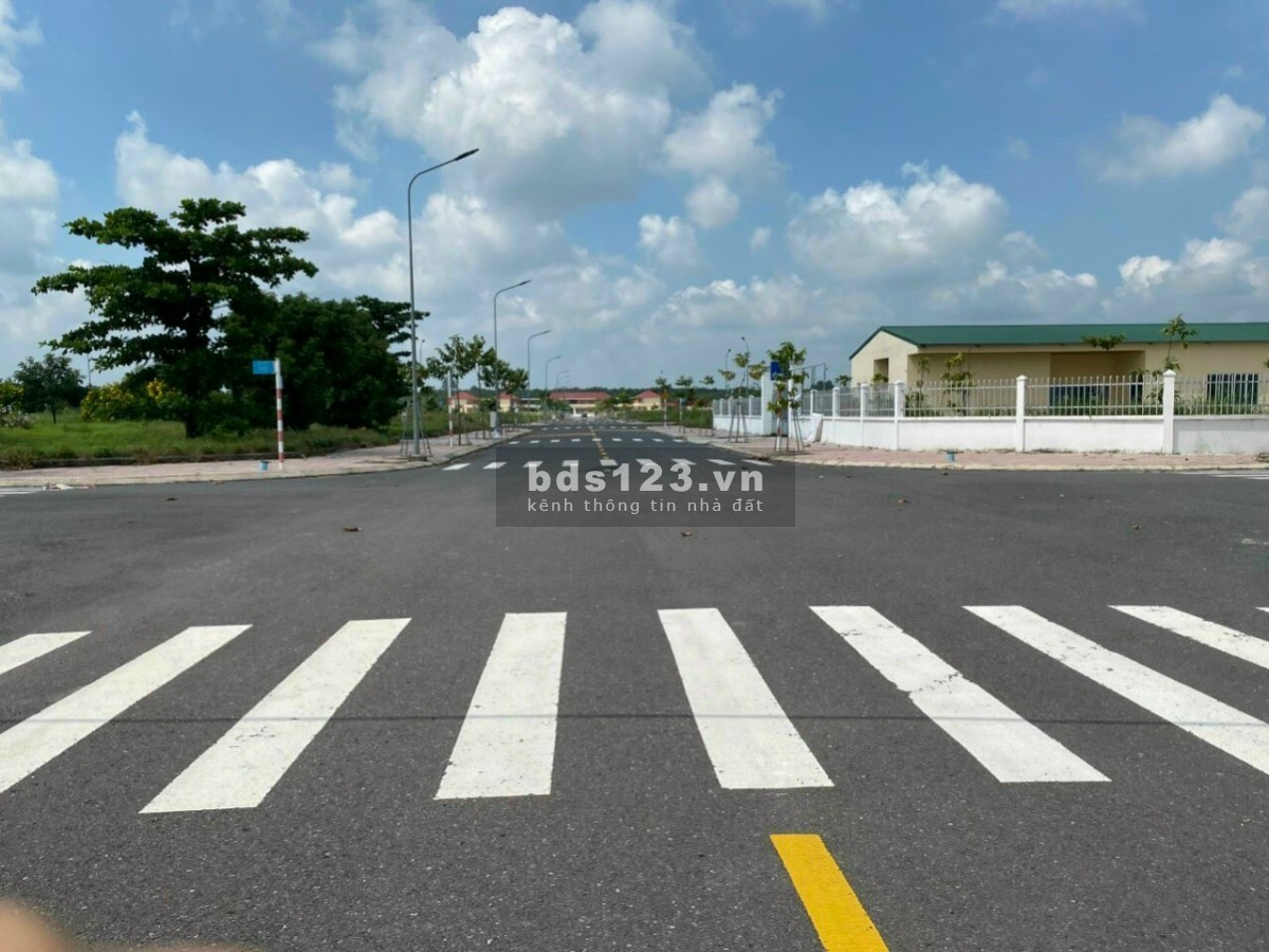 Ưu đãi mở bán 25 nền Nam An, 600tr/100m, mặt tiền 17m. Liền kề Trung Tâm Hành Chính huyện Bàu Bàng
