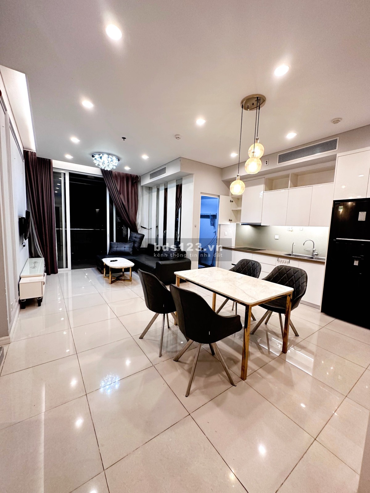 Bán căn hộ Sarimi, DT 88m², 2PN, đầy đủ nội thất cao cấp nhập từ Ý, view Quận 1, giá 8,5 tỷ