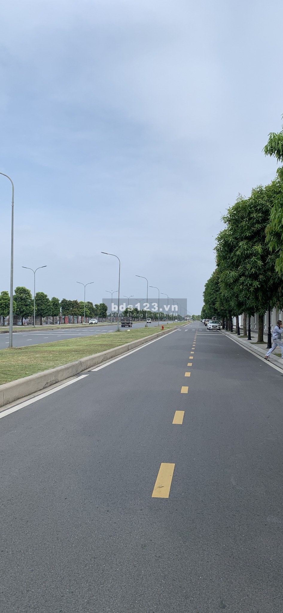 Bán nhanh shophouse Sao Biển 23 sổ đỏ lâu dài giá 11,5 tỷ Vinhomes Ocean Park