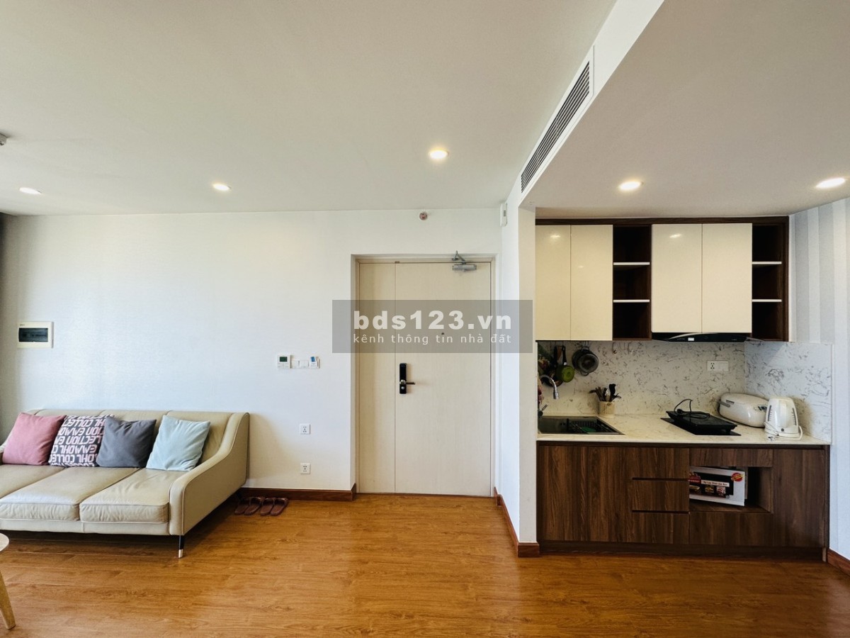 Cho thuê căn hộ khách sạn 2 phòng ngủ view biển Trần Phú từ 700 ngàn - 2 triệu/ đêm.