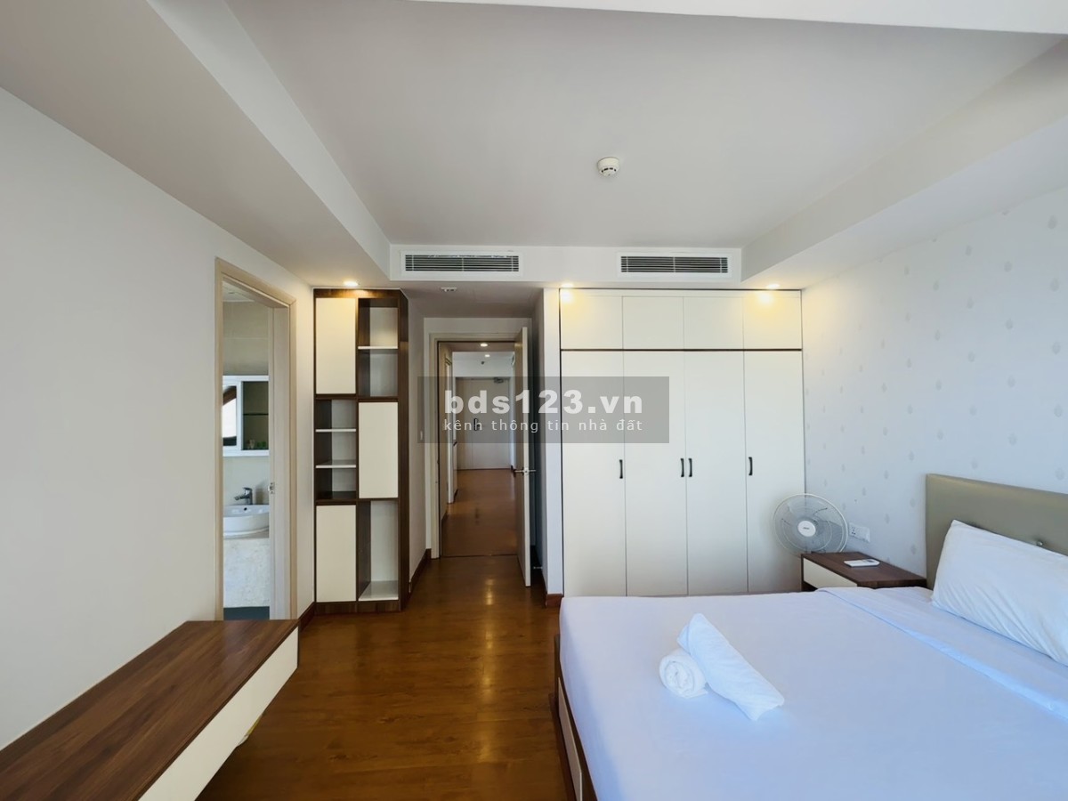 Cho thuê căn hộ khách sạn 2 phòng ngủ view biển Trần Phú từ 700 ngàn - 2 triệu/ đêm.