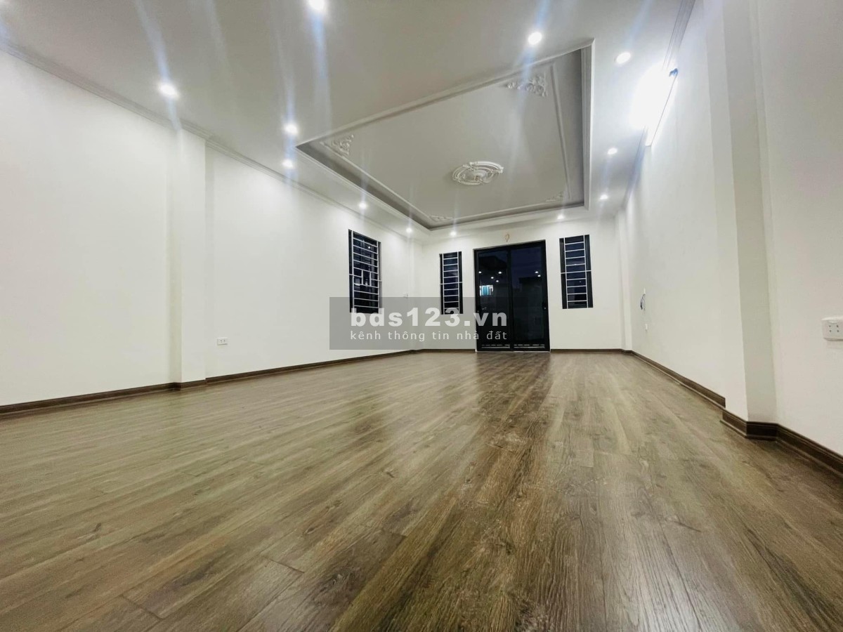 Siêu đẹp siêu mới bán nhà bờ sông Sét, Hoàng Mai, diện tích 58m2* 6 tầng, 15 tỷ