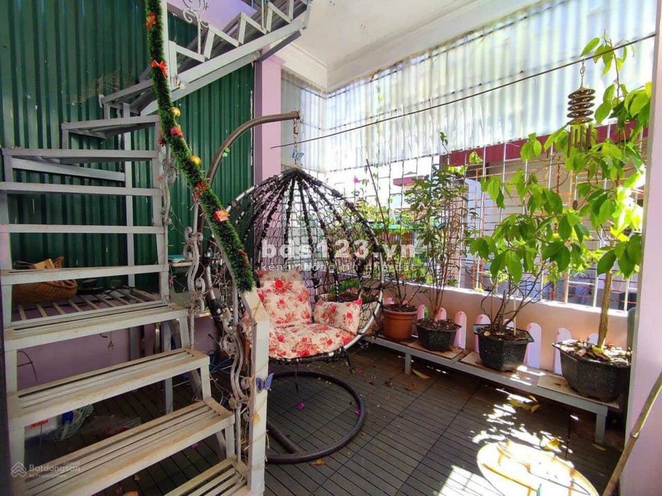 Bán nhà Xuân La, đẹp mê ly, chỉ việc dọn đến ở 4,X tỷ