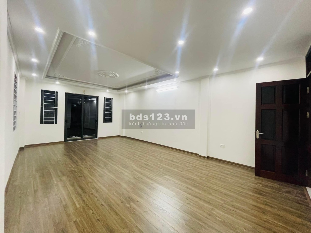 Siêu đẹp siêu mới bán nhà bờ sông Sét, Hoàng Mai, diện tích 58m2* 6 tầng, 15 tỷ