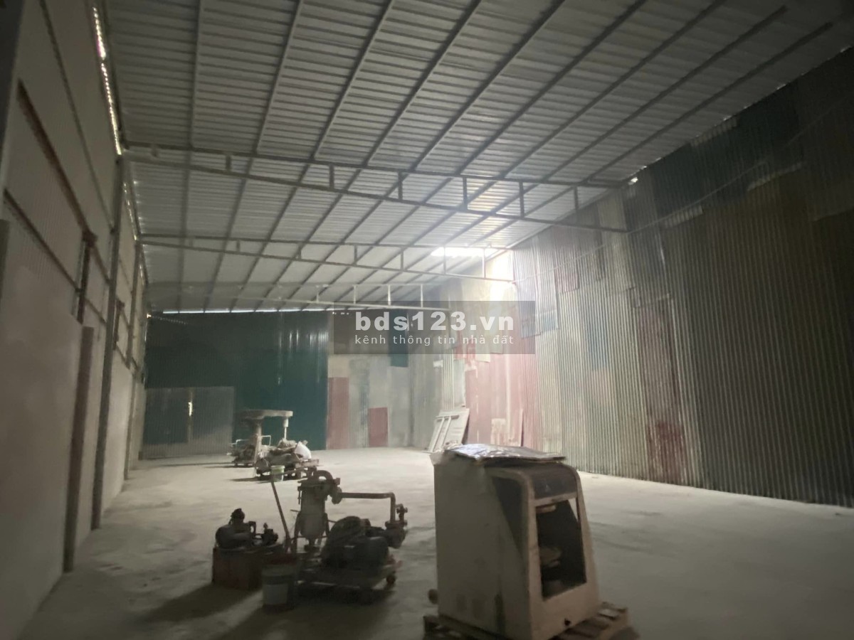 Cho thuê kho 300m ngay Phan Trọng Tuệ -Thanh Trì gần Bx nước ngầm 75k