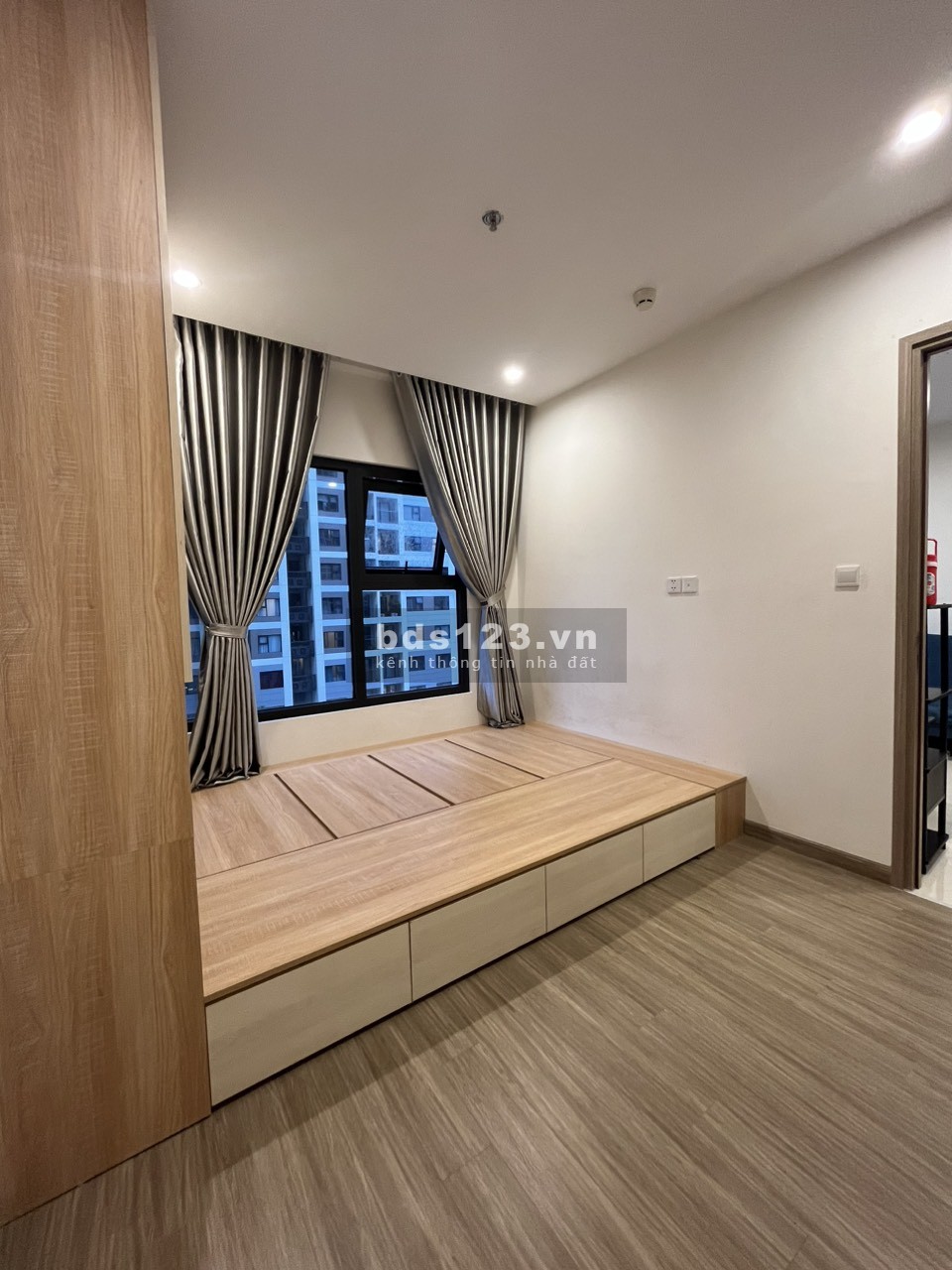 Cho thuê căn hộ 2PN 2WC full nội thất giá 8,5 triệu tại Vinhomes Quận 9