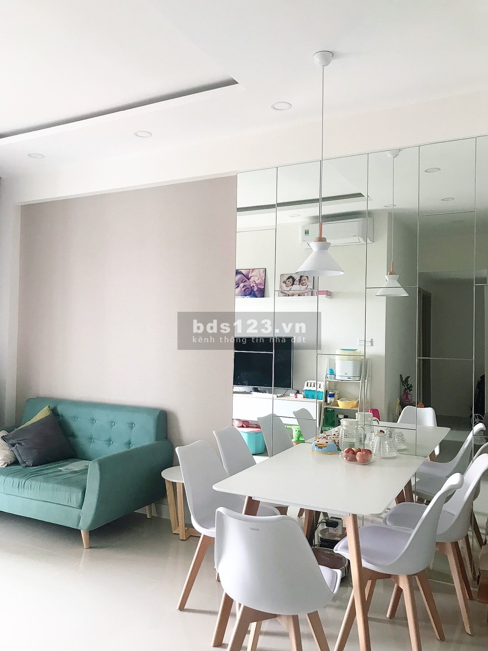 Bán căn hộ 2PN full nội thất The Sun Avenue, Q2