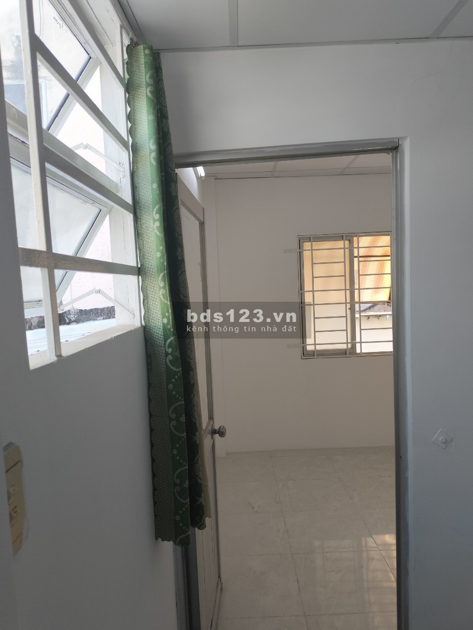Chính chủ bán nhà Điện Biên Phủ - Sát quận 1, giá 2.2 tỷ, 3 tầng