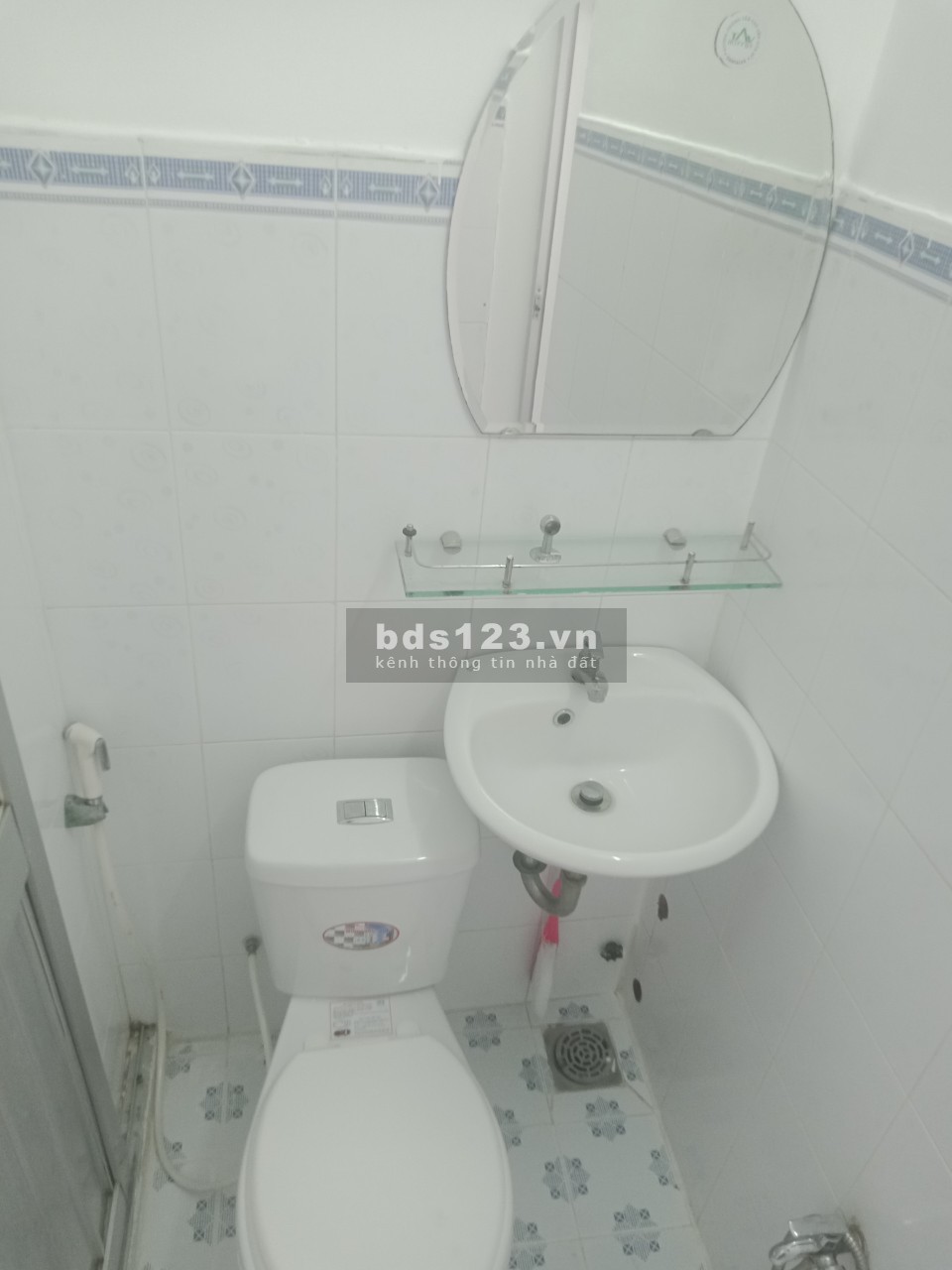 Chính chủ bán nhà Điện Biên Phủ - Sát quận 1, giá 2.2 tỷ, 3 tầng