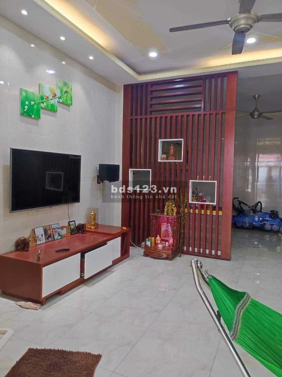 Bán lỗ nhà 1 lầu ngay Phan Văn Hớn, Hóc Môn 93M2 giá 530 triệu