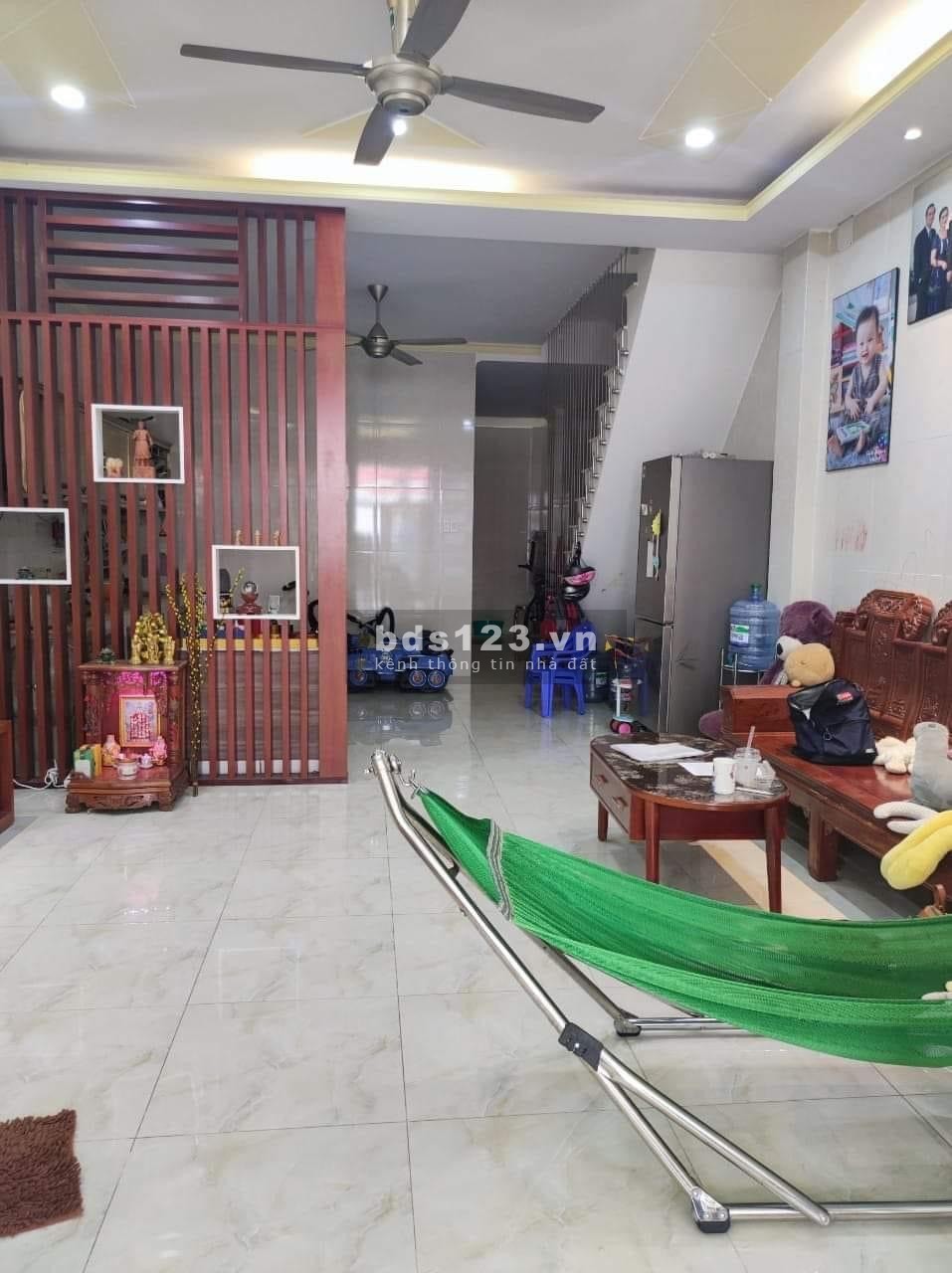Bán lỗ nhà 1 lầu ngay Phan Văn Hớn, Hóc Môn 93M2 giá 530 triệu