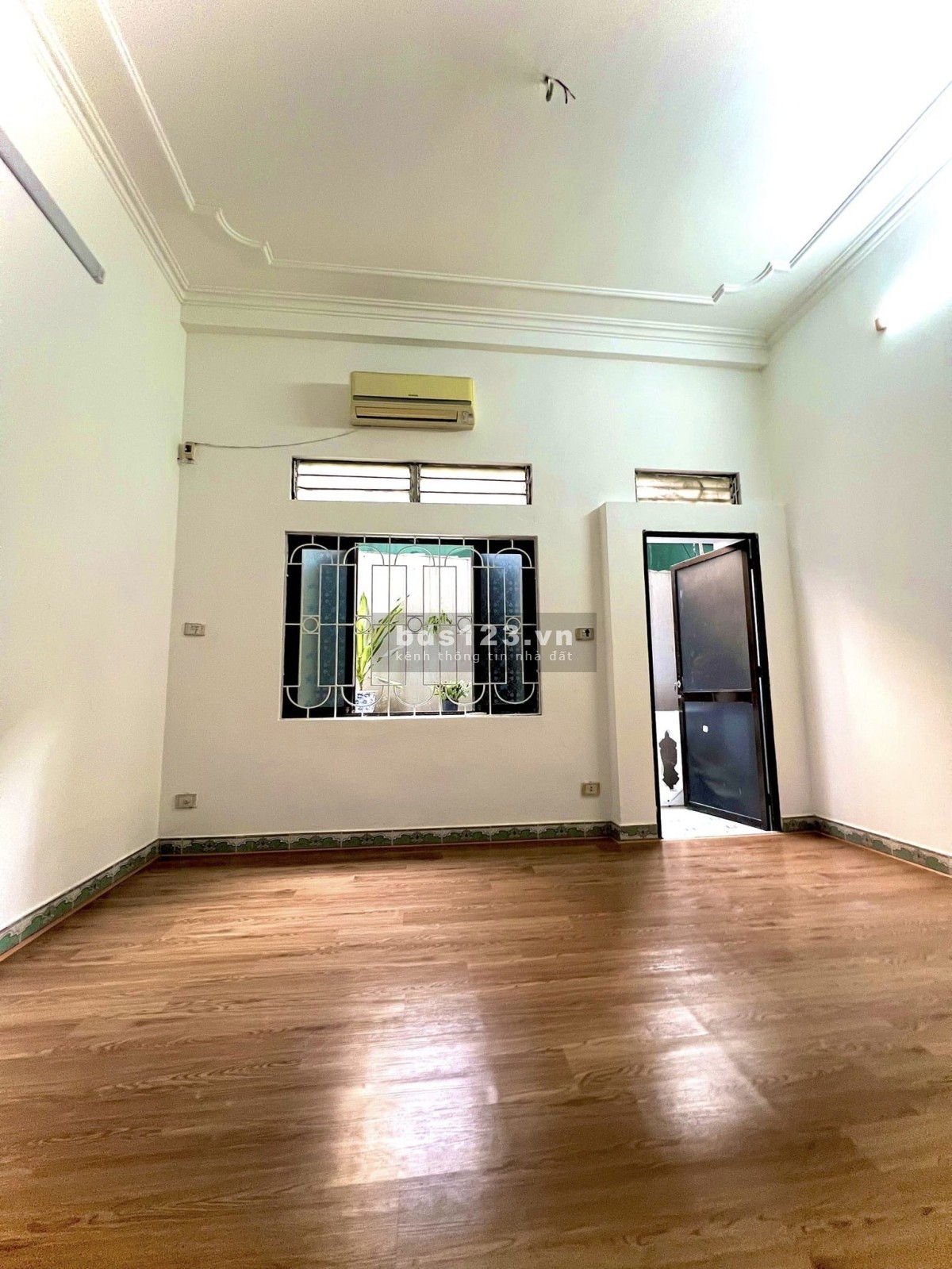CẦN BÁN NHÀ CHỢ KHÂM THIÊN, ĐỐNG ĐA, 29m2, 4 tầng,hơn 2tỷ, NGÕ 3 GÁC PHI