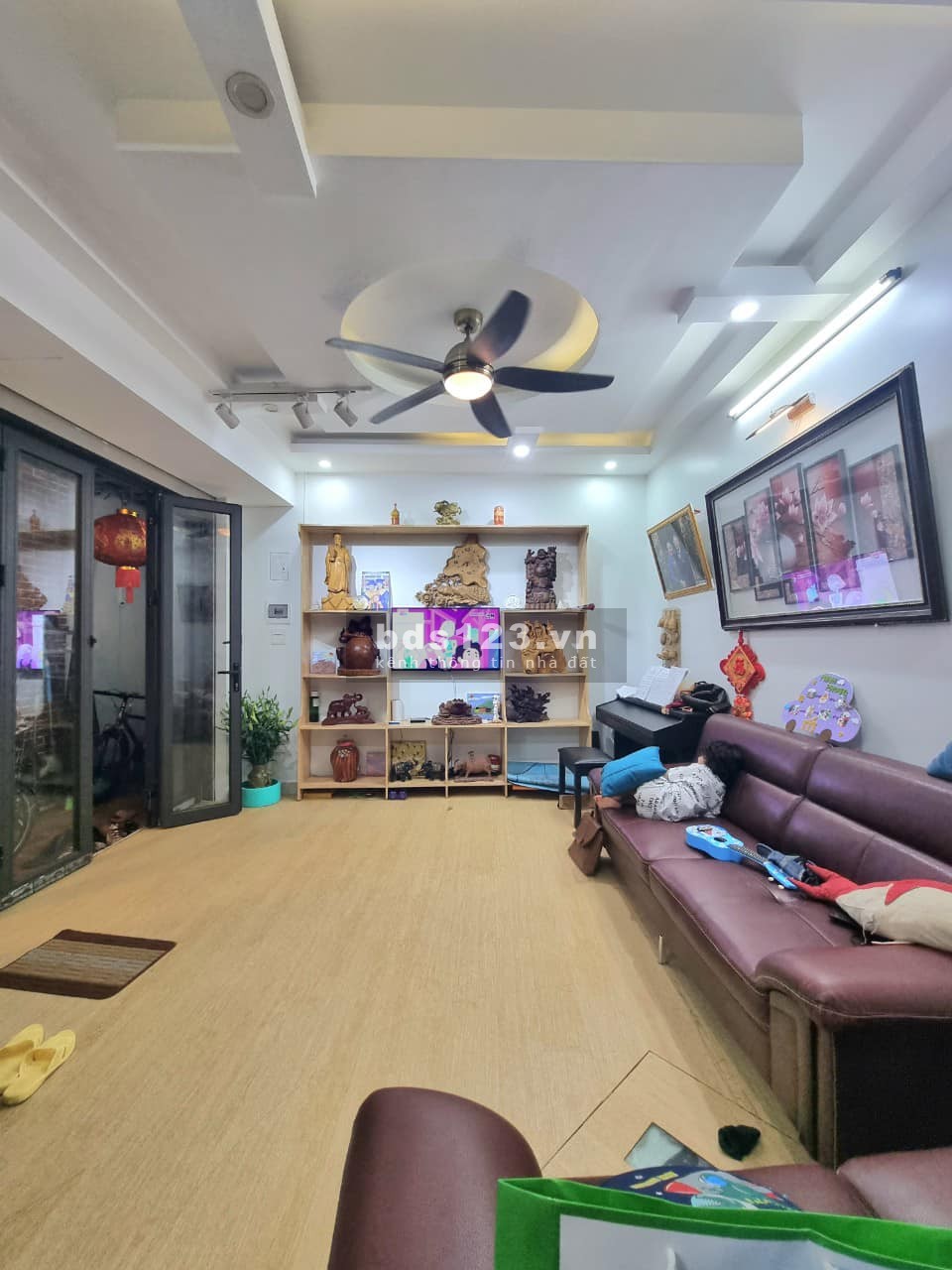Nhà đẹp Cầu Giấy 58M – 5 tầng – Đỗ ô tô cách 15M - Nội thất sang trọng nhỉnh 6 tỷ