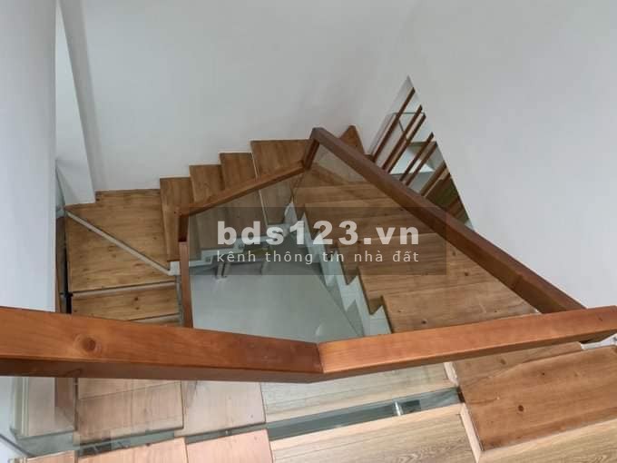 Bán nhà đẹp lung linh, Nhụy Khuê, 50m2, 6 tầng, nội thất gỗ xịn, nhỉnh 5 tỷ