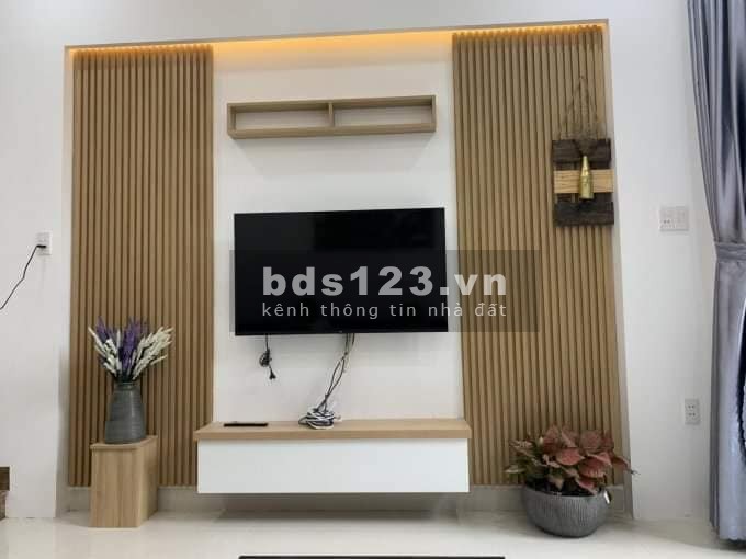 Bán nhà đẹp lung linh, Nhụy Khuê, 50m2, 6 tầng, nội thất gỗ xịn, nhỉnh 5 tỷ