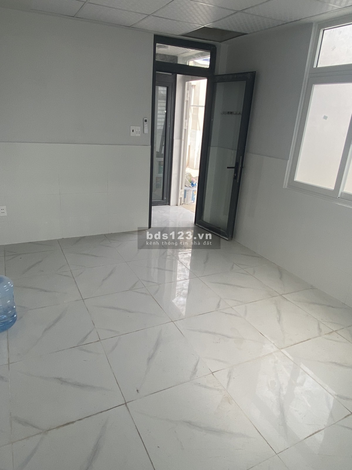 Phòng trọ mới 100% full nội thất Nguyễn Văn Lượng giá chỉ 4,3tr đến 4,5tr có ban công - Free xe