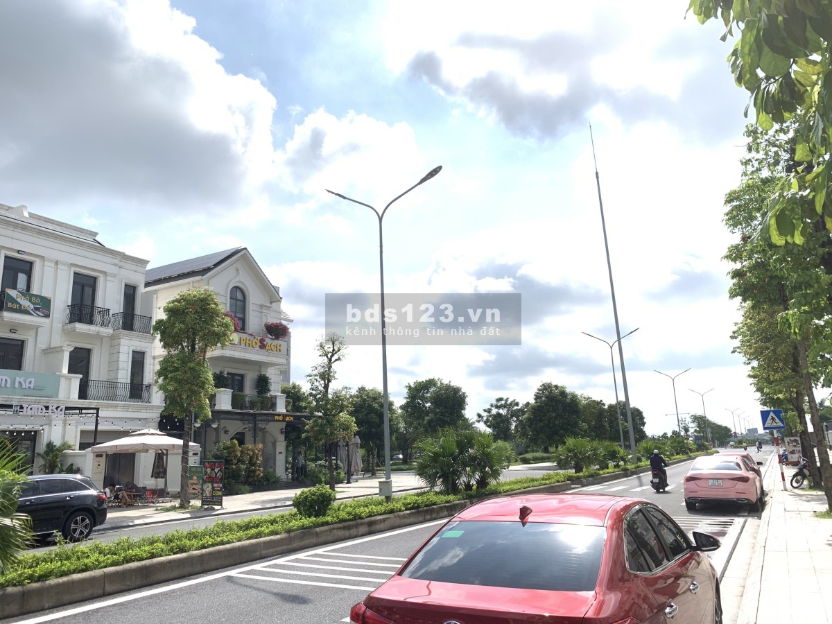 Cần bán liền kề 90M2 giá 16 tỷ đường rộng 30M HA02 Vinhomes Ocean Park Gia Lâm Hà Nội