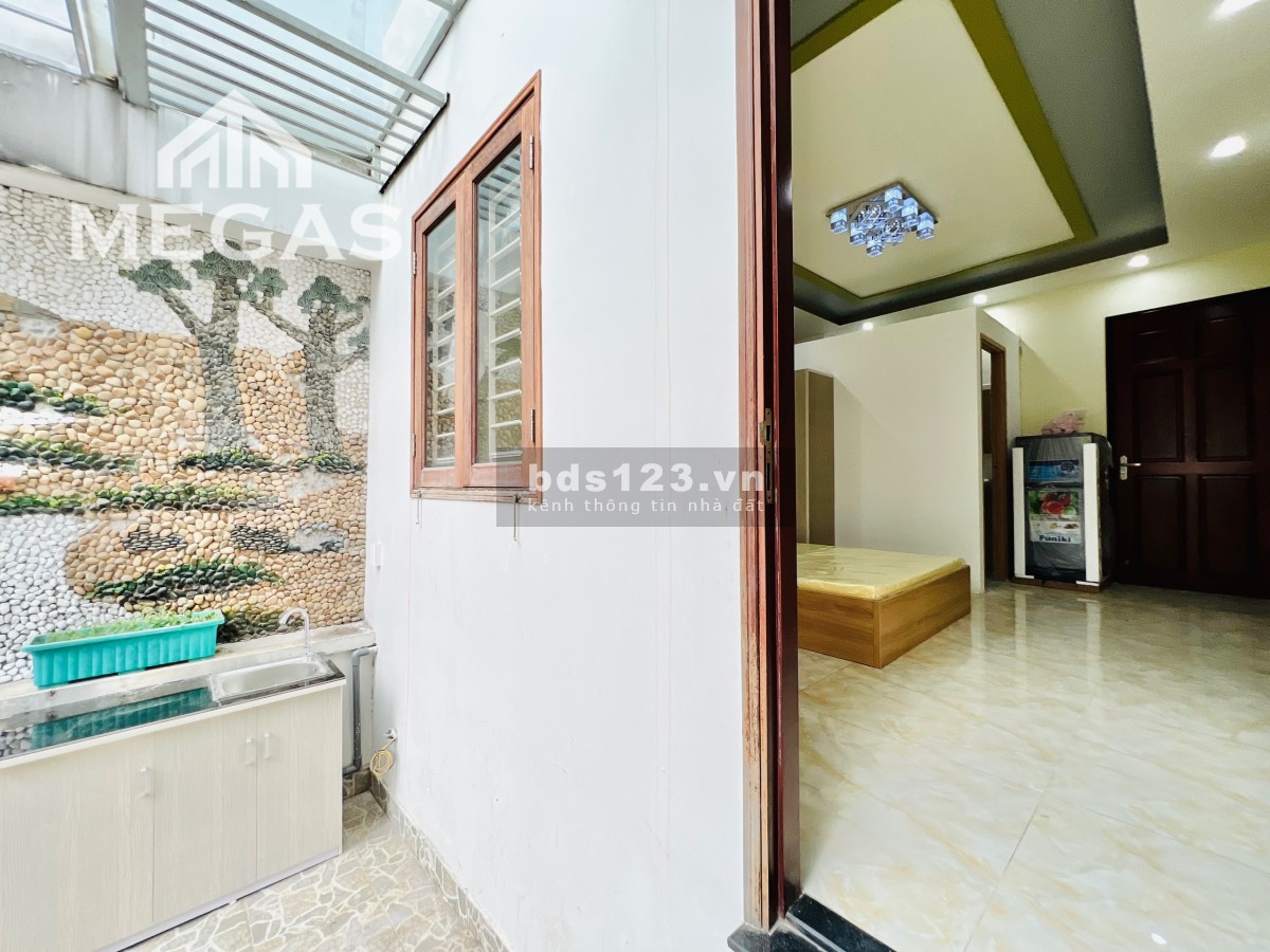 HOT DEAL!!! Khai Trương Căn Hộ Mới Tinh - Full Nội Thất - Ban Công Cửa Sổ Có Đủ - Ngay ĐH Greewich