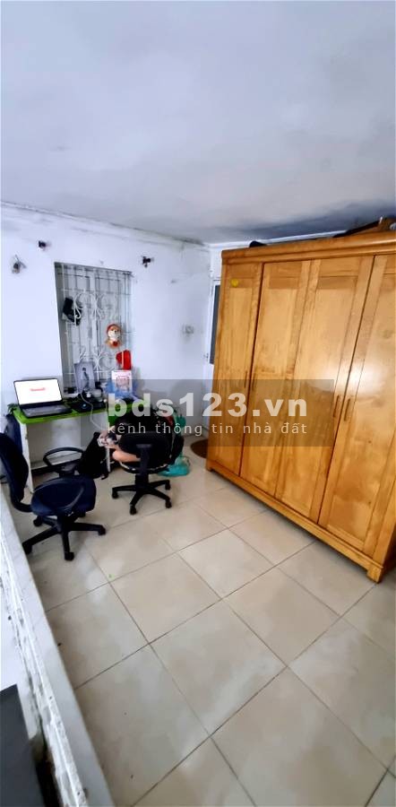 Bán Gấp Nhà Tại Phố Phú Thượng. Tây Hồ 42m2. Xây 4 Tầng . Mặt Tiền 4.7m. giá chào 2.7 tỷ