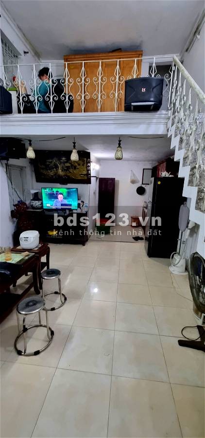 Chỉ 2.7 tỷ sở hửu ngay 50m² đất tại ngõ … Phố Phú Gia. Tây Hồ. Mặt tiền 4.7m