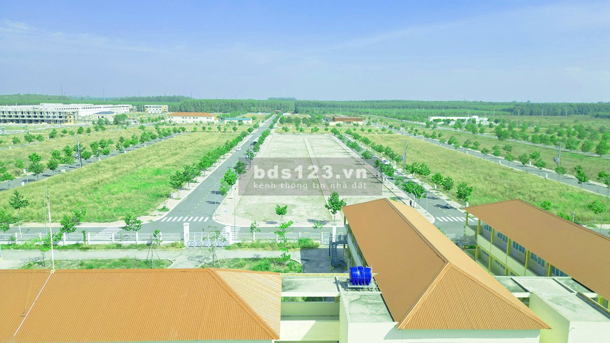 Cần bán 100m2 đất nền đã có sổ tại KDC Nam An, Bàu Bàng giá 1 tỷ 550 t