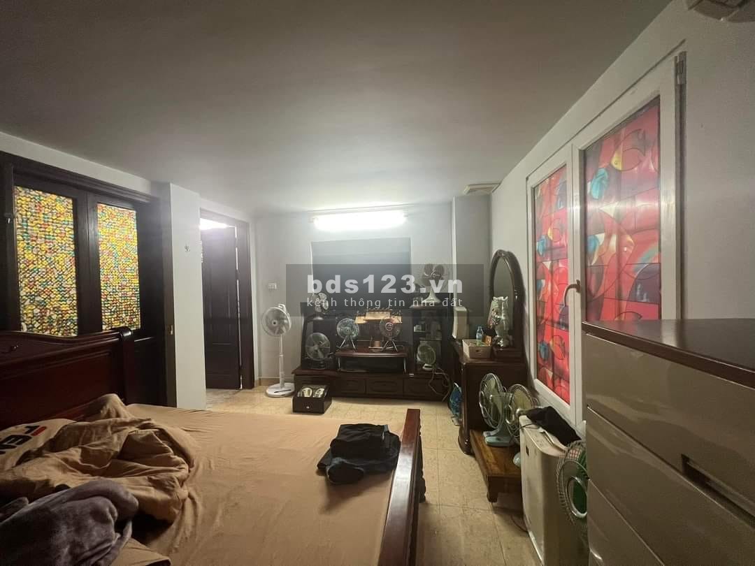 Bán nhà Tây Sơn, Đống Đa, 50m2, 4 tầng, mt hơn 5m, 2.5tỷ, sát phố