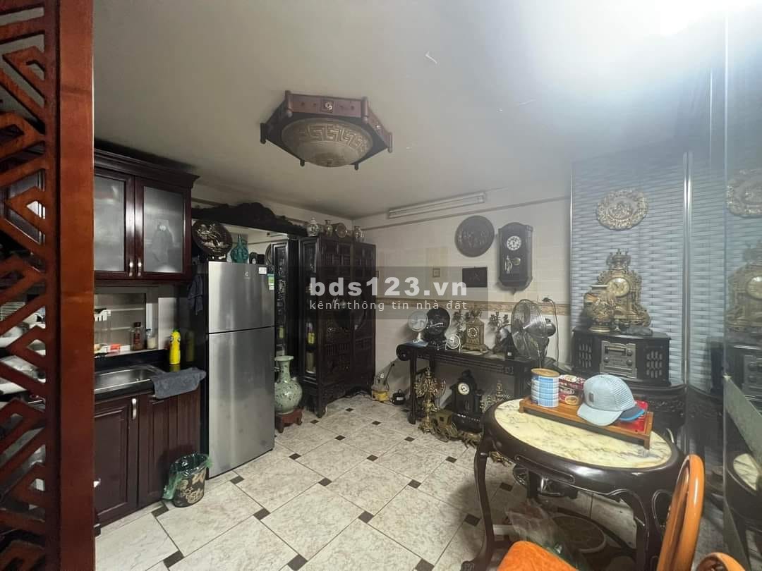 Bán nhà Tây Sơn, Đống Đa, 50m2, 4 tầng, mt hơn 5m, 2.5tỷ, sát phố