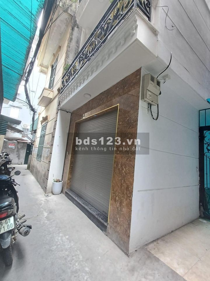 Bán nhà ngõ 148 Trần Duy Hưng, DT 35m2 x 5T, đủ công năng, ngõ rộng, thông, giá 5.9 tỷ.