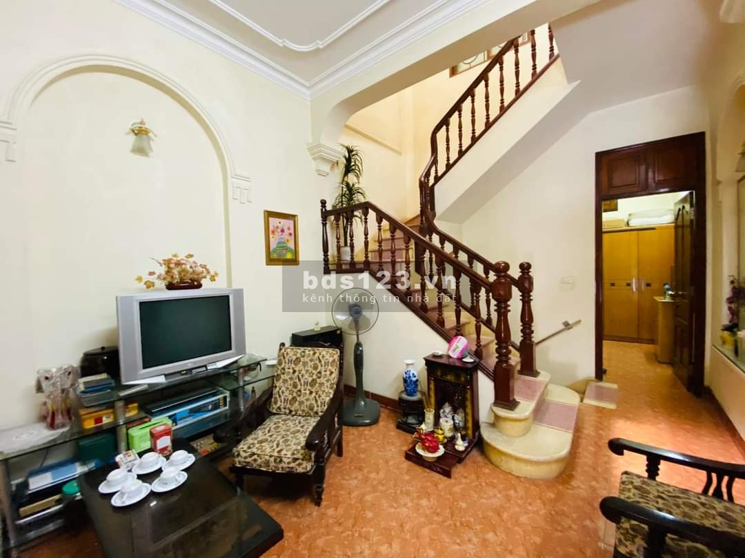 Bán nhà Trung Kính, Cầu Giấy, phân lô, gần oto, an sinh tốt, nhà đẹp ở ngay! 52m2 x 4 tầng