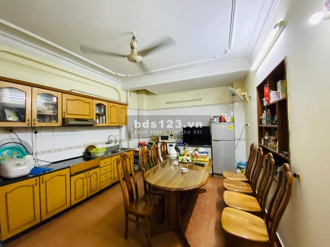 Bán nhà Trung Kính, Cầu Giấy, phân lô, gần oto, an sinh tốt, nhà đẹp ở ngay! 52m2 x 4 tầng