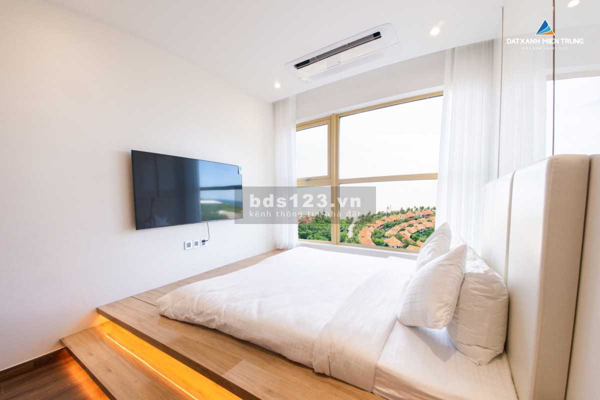 Do vợ chồng chủ chuyển công tác nên cần bán gấp lại căn 2PN tầng 27 view biển Mỹ Khê sở hữu lâu dài