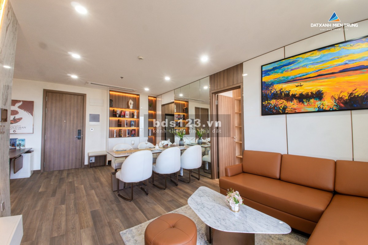Do vợ chồng chủ chuyển công tác nên cần bán gấp lại căn 2PN tầng 27 view biển Mỹ Khê sở hữu lâu dài