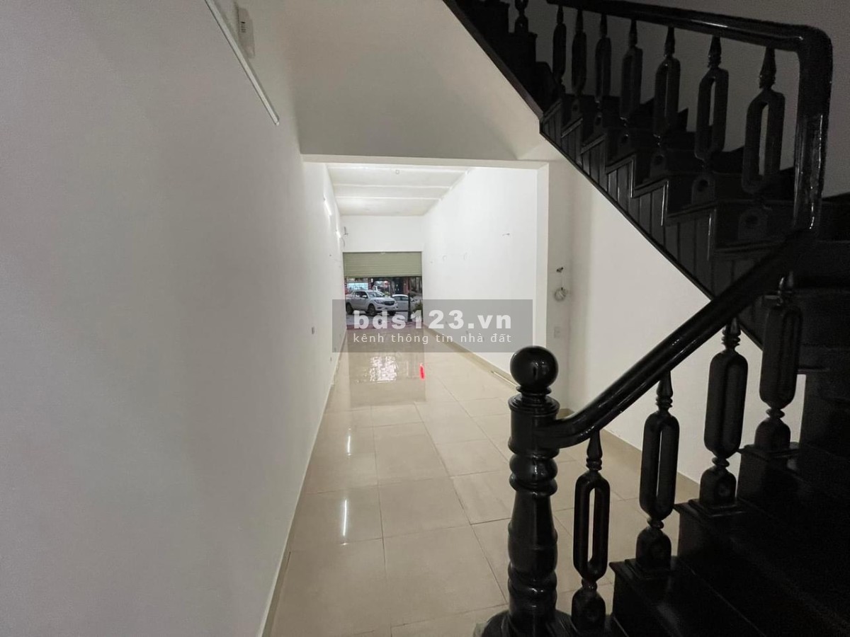 Chính chủ bán nhà 1840 đường Hùng Vương, Việt Trì, Phú Thọ