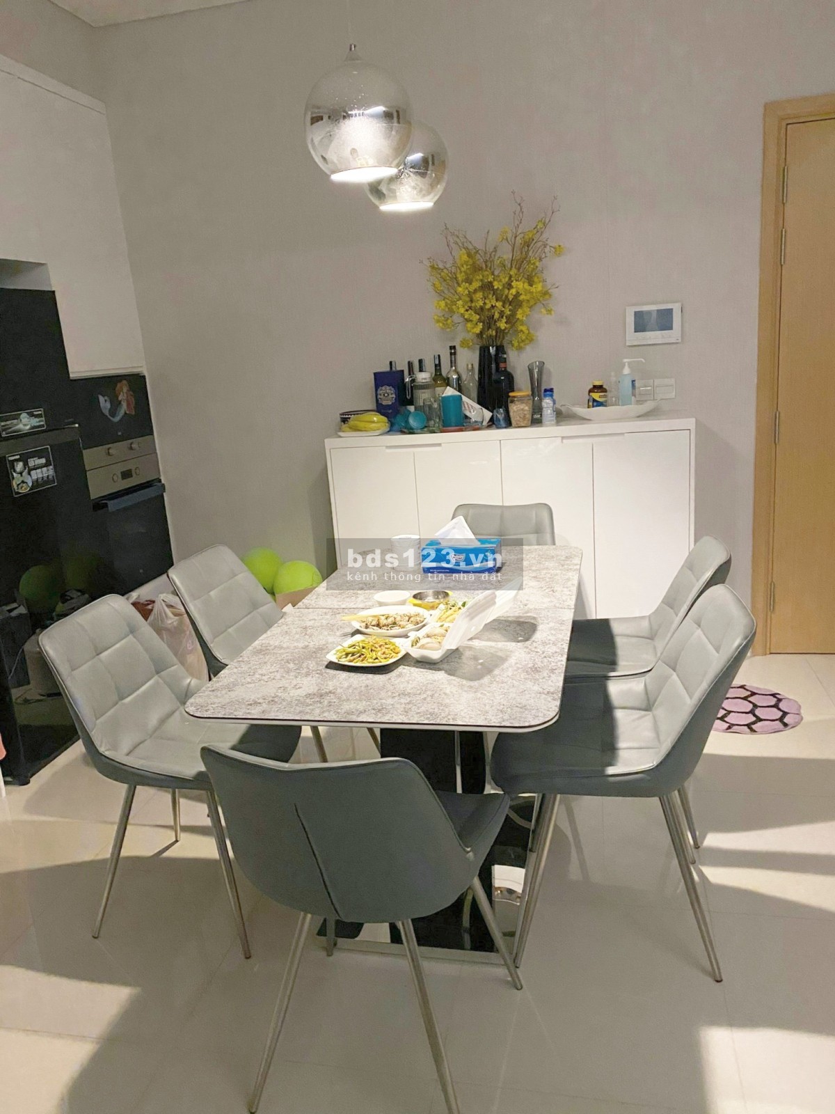 Bán căn hộ Sarimi - 2PN - view hồ bơi cực chill - giá 8,8 tỷ all in