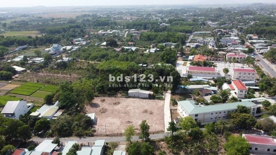 Bán đất khu công nghiệp - sổ hồng riêng
