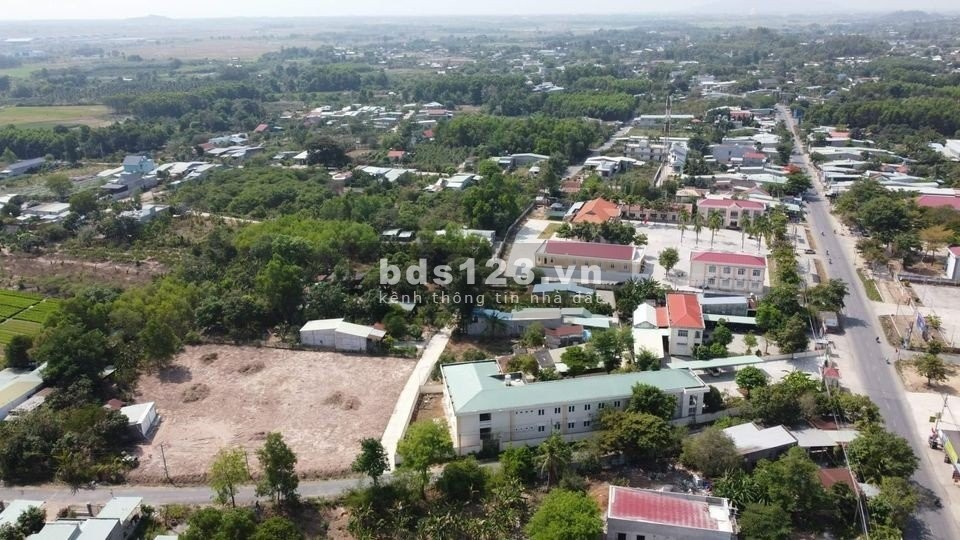 Bán đất khu công nghiệp - sổ hồng riêng