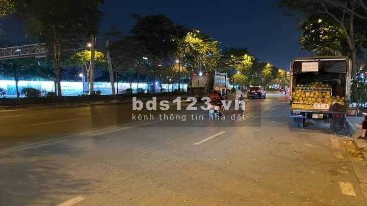 Hiếm!!! MP Võ Chí Công Cầu Giấy lô góc mặt tiền 5m KD vỉa hè chỉ 12 tỷ