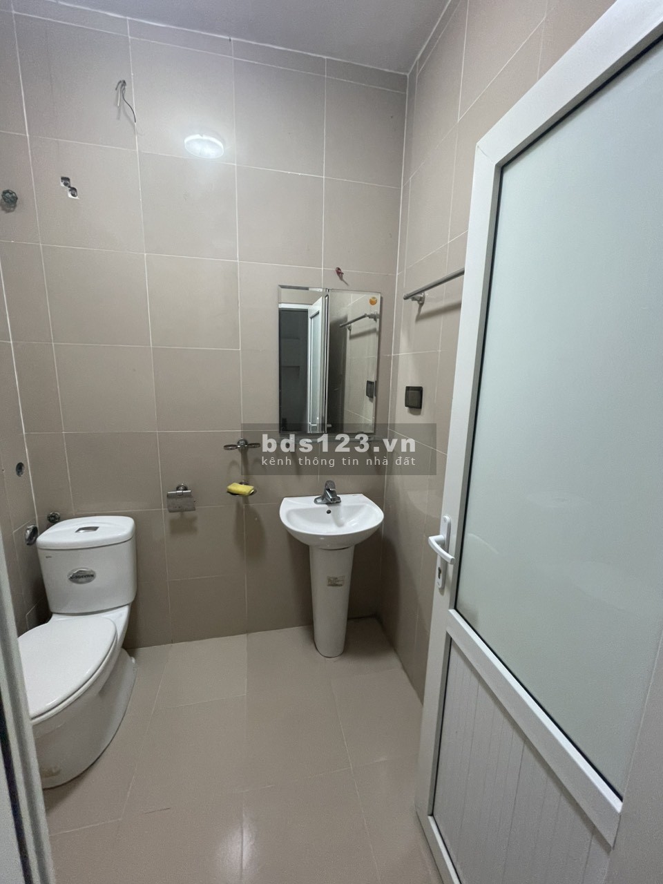 Chính chủ cho thuê mặt bằng làm văn phòng.