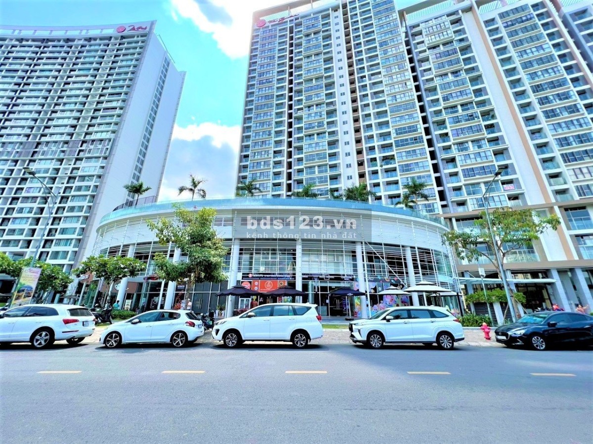 Cho thuê giùm chú căn shop bên midtown đường 15, khu Phú Mỹ Hưng Quận 7