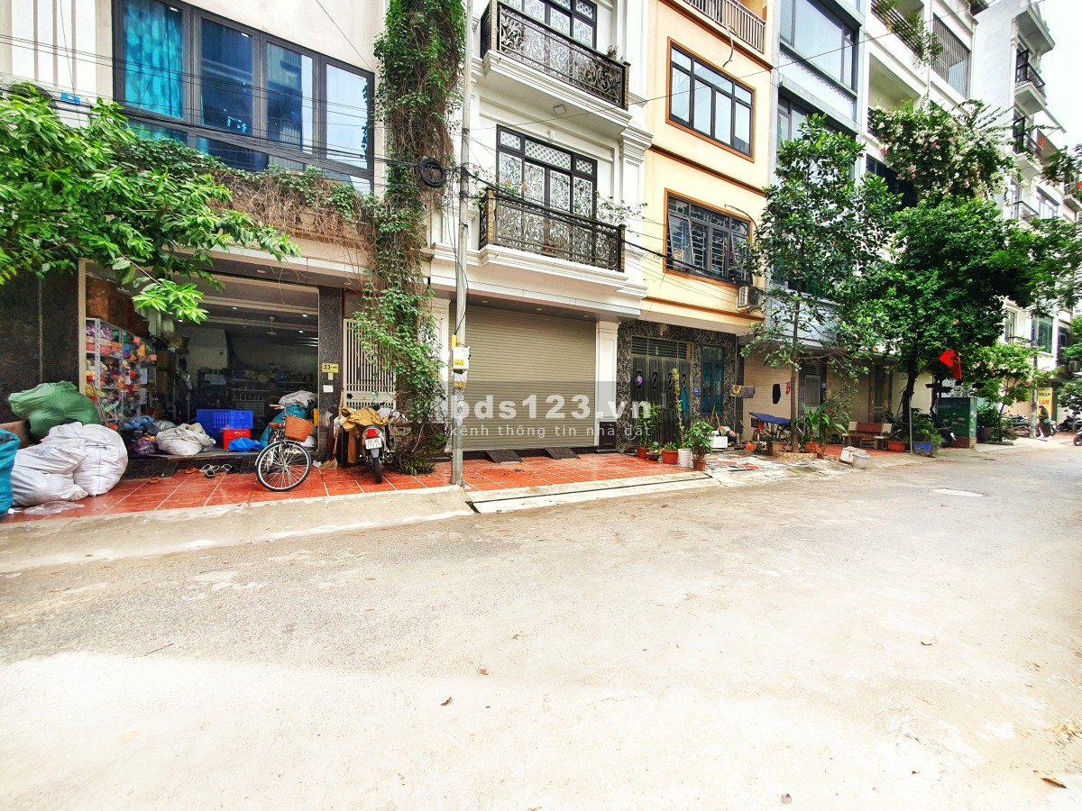Chủ nhà cần bán trong tháng 6 âm nên giảm sâu Nhà 7 tầng Thang máy DV Vạn Phúc
