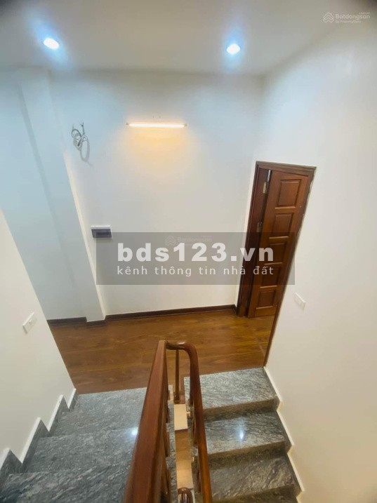 Siêu phẩm - Yên Hoà - Cầu Giấy - 30m2 x 5 T - 3 ngủ - 3 tỷ 5 - siêu đẹp